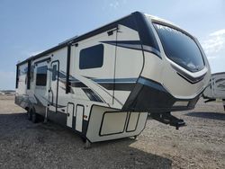Salvage trucks for sale at Houston, TX auction: 2021 Keystone 2021 Dutchman Montana