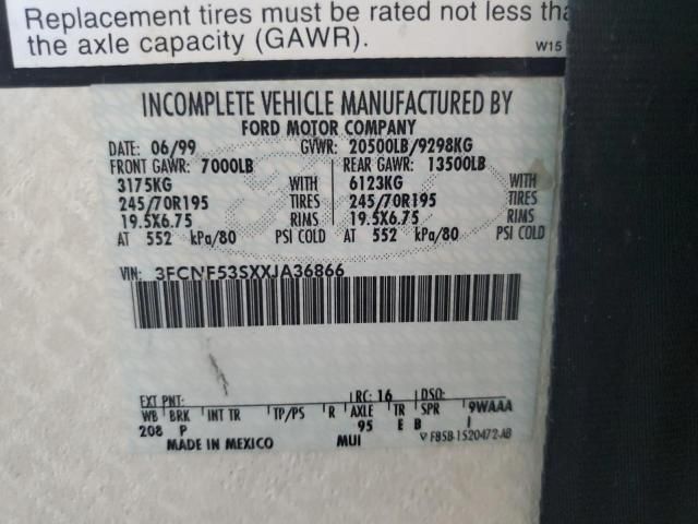 2000 Fleetwood 2000 Ford F550 Super Duty Stripped Chassis