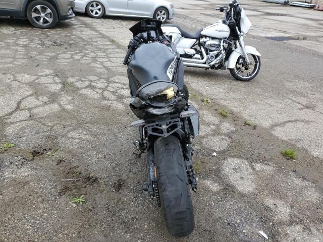 2024 Kawasaki EX650 P