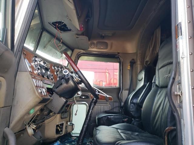 2007 Peterbilt 379 Semi Truck