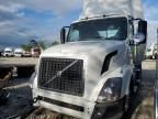 2013 Volvo VNL Semi Truck