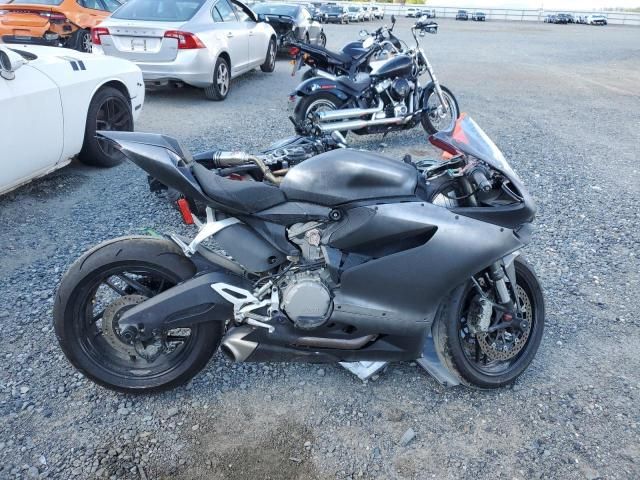 2015 Ducati Superbike 899 Panigale