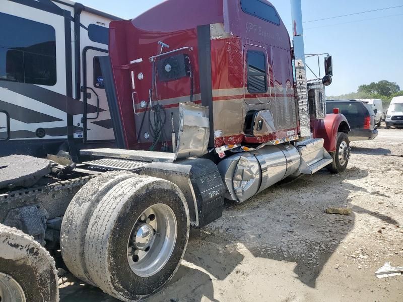 2016 Kenworth W9 Semi Truck