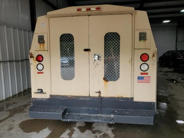 2005 Ford Econoline E350 Super Duty Cutaway Van