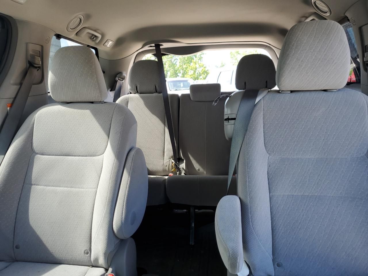 2017 Toyota Sienna le