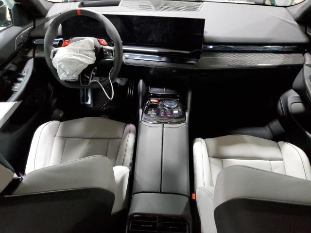 2025 BMW M5