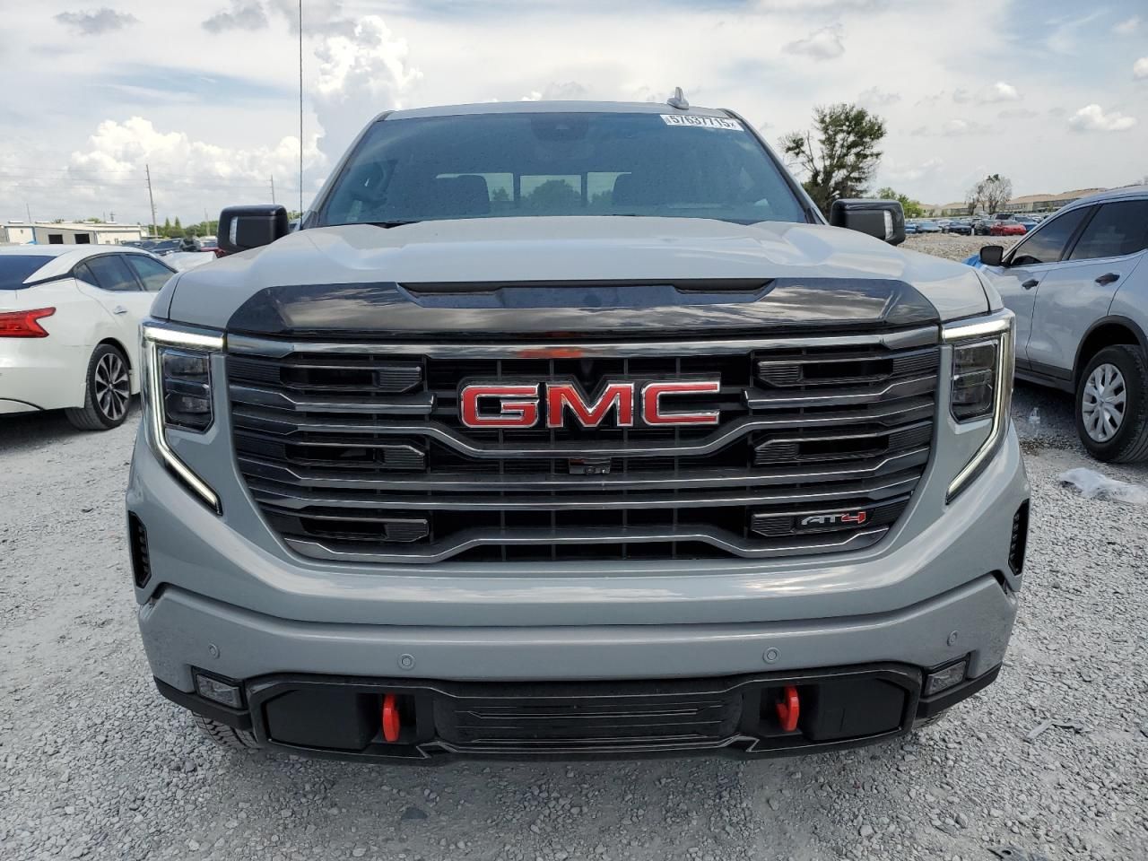 2025 GMC Sierra K1500 AT4