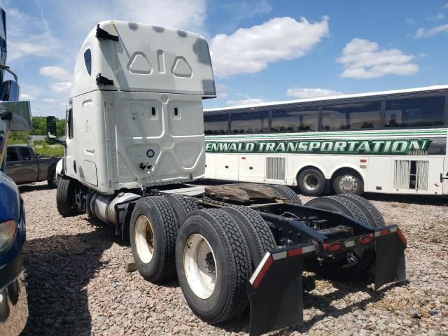 2022 Freightliner Cascadia Semi Truck