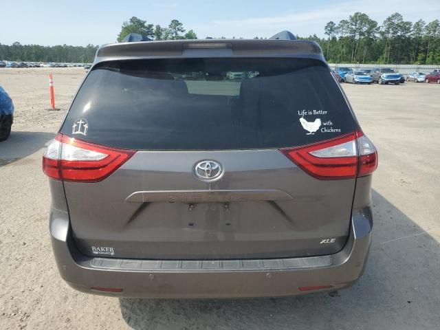 2015 Toyota Sienna XLE