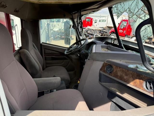 2019 International HX620