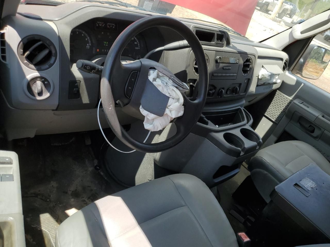 2014 Ford Econoline E250 van