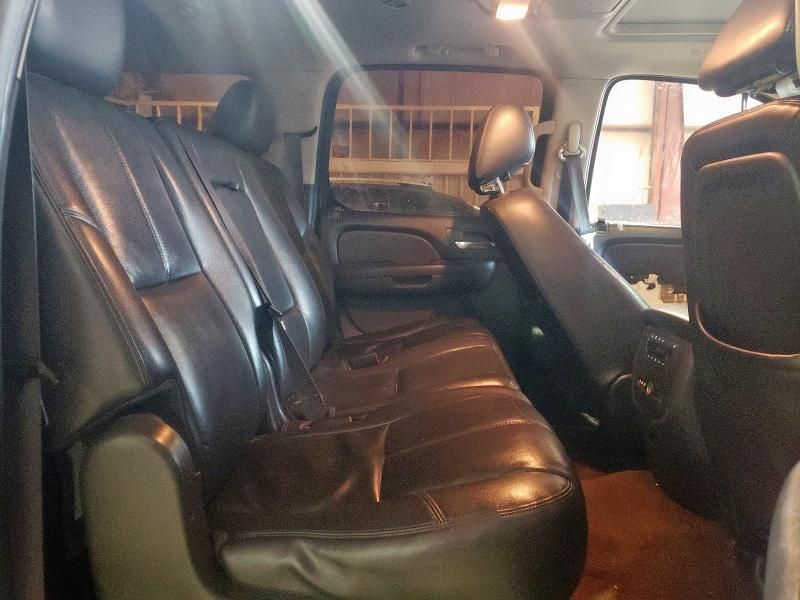 2014 Chevrolet Suburban C1500 LT