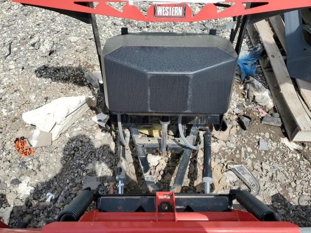 2000 Other Heavy Equipment Snowplow