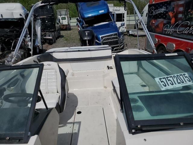2016 Sea Ray Boat