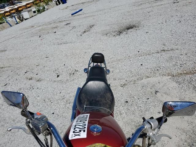 2000 Honda VT1100 C2