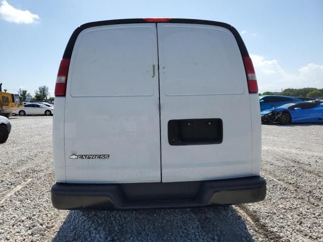 2018 Chevrolet Express G2500