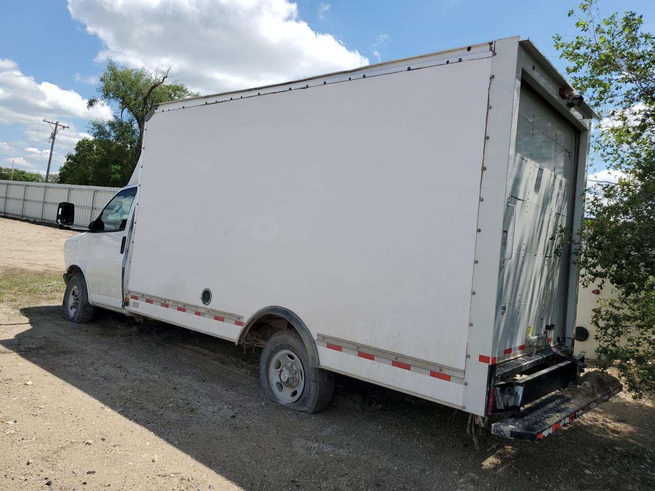2022 Chev Rolet Express G3500