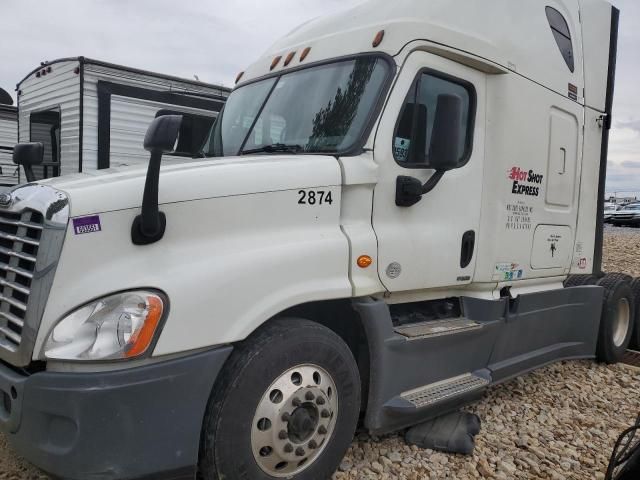 2016 Freightliner Cascadia 125 Semi Truck