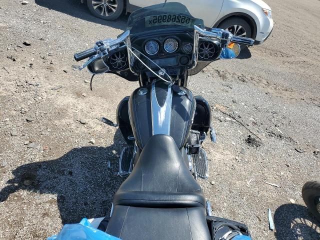 2012 Harley-Davidson FLHXSE3 CVO Street Glide