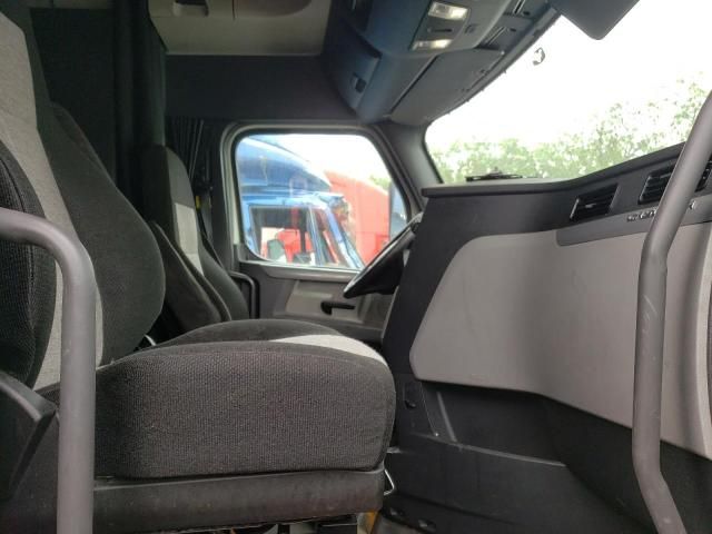2019 Freightliner Cascadia 126 Semi Truck