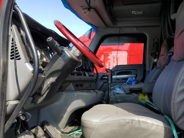 2017 Kenworth T680 Semi Truck