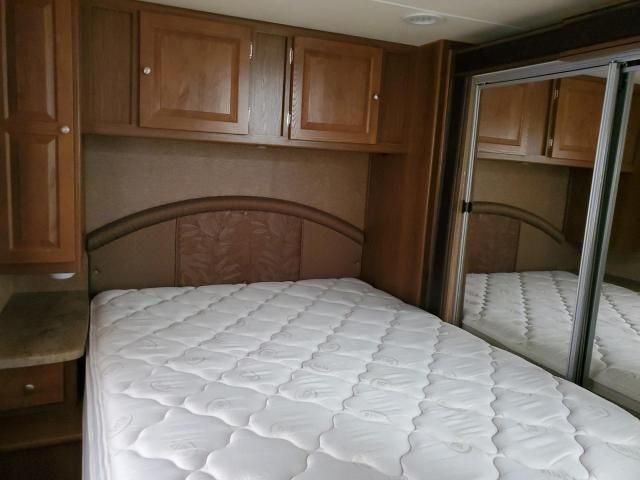 2015 Coachmen 2015 Ford Econoline E450 Super Duty Cutaway Van
