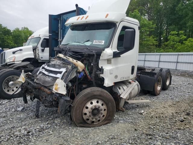 2020 Freightliner Cascadia 126 Semi Truck