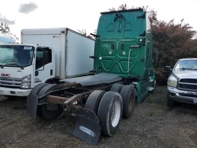 2017 Freightliner Cascadia 125