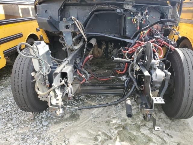 2007 Freightliner 2007 Freigliner Chassis B2