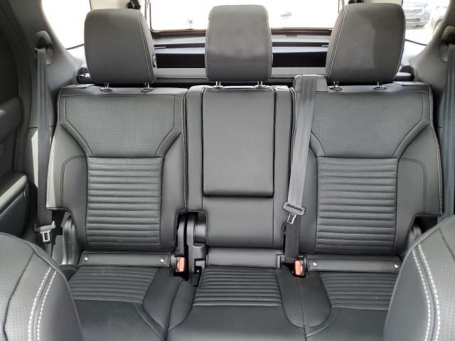 2024 Land Rover Discovery S