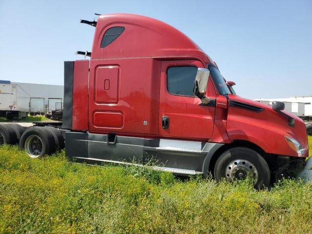2019 Freightliner Cascadia 126