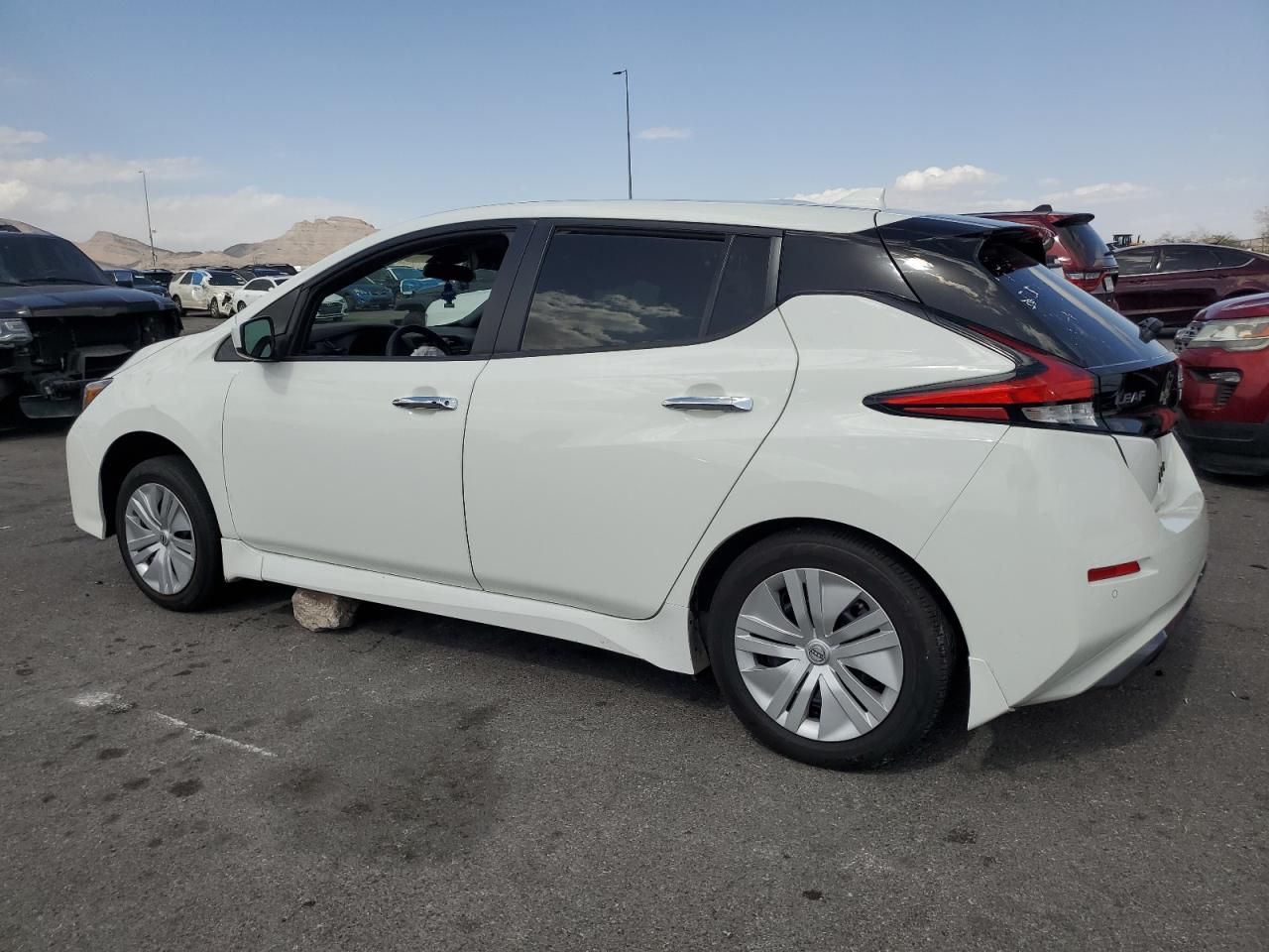 2023 Nissan Leaf s