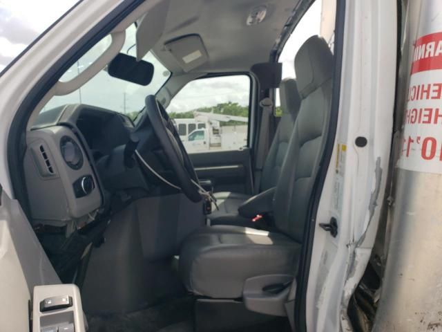 2024 Ford Econoline E450 Super Duty Cutaway Van