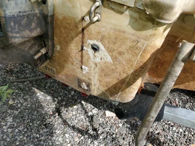 2002 Glastron Boat