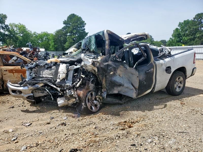 2022 Dodge Ram 1500 big Horn/lone Star