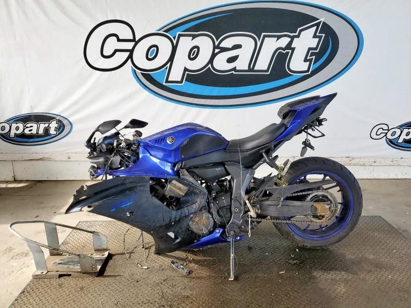 2023 Yamaha YZFR7