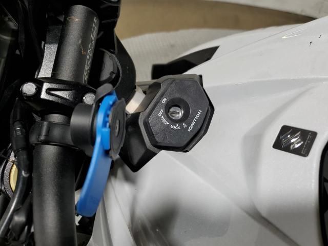 2023 Suzuki GSX-S750 M