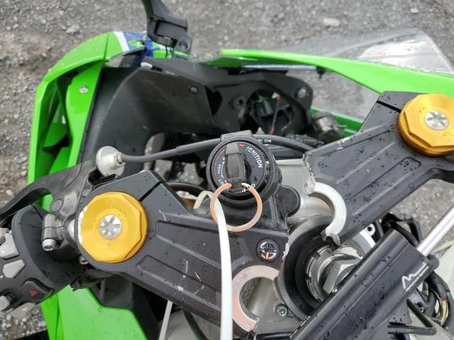 2024 Kawasaki ZX1002 L
