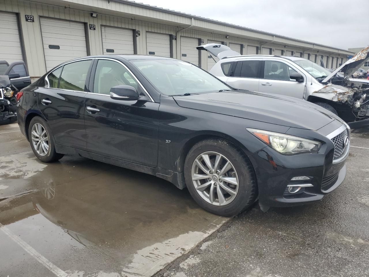 2015 Infiniti Q50 Base