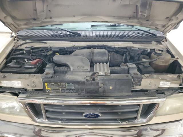 2005 Ford Econoline E350 Super Duty Cutaway Van