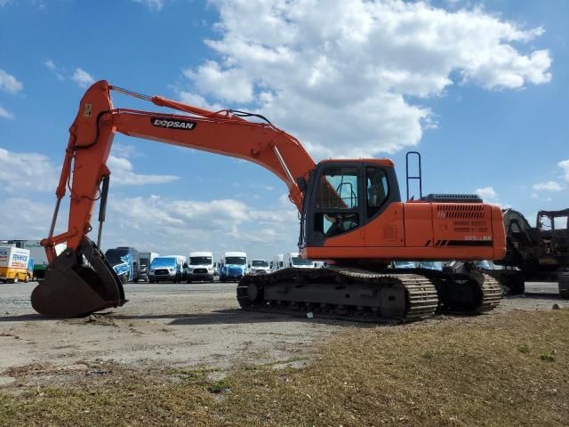 2022 Doosan DX225LC