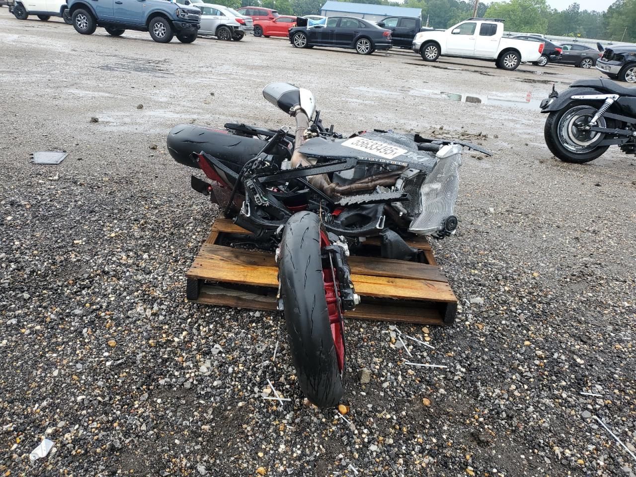 2025 Suzuki GSX-R1000