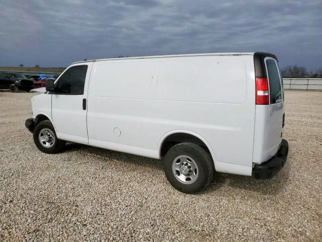 2020 Chevrolet Express G2500