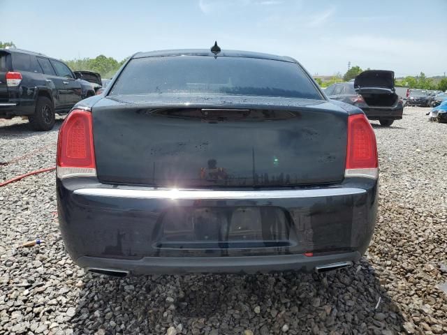 2018 Chrysler 300 Touring