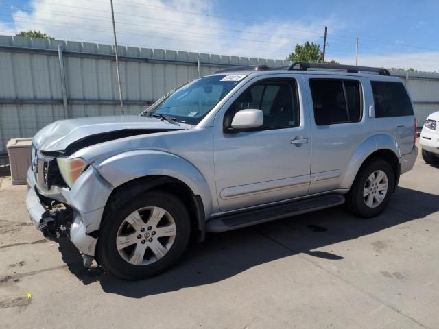 2007 Nissan Pathfinder LE