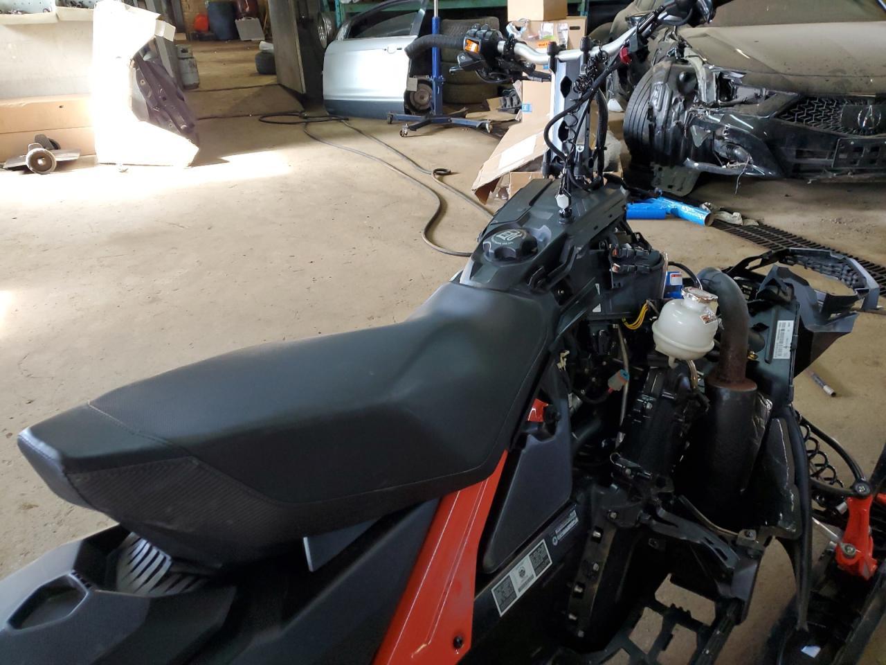 2021 Skidoo Backcountr