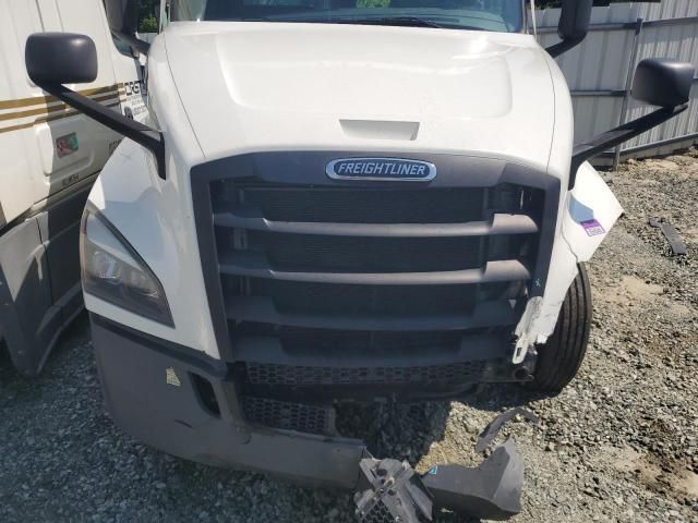 2021 Freightliner Cascadia 126 Semi Truck