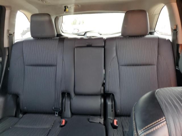 2015 Toyota Highlander LE