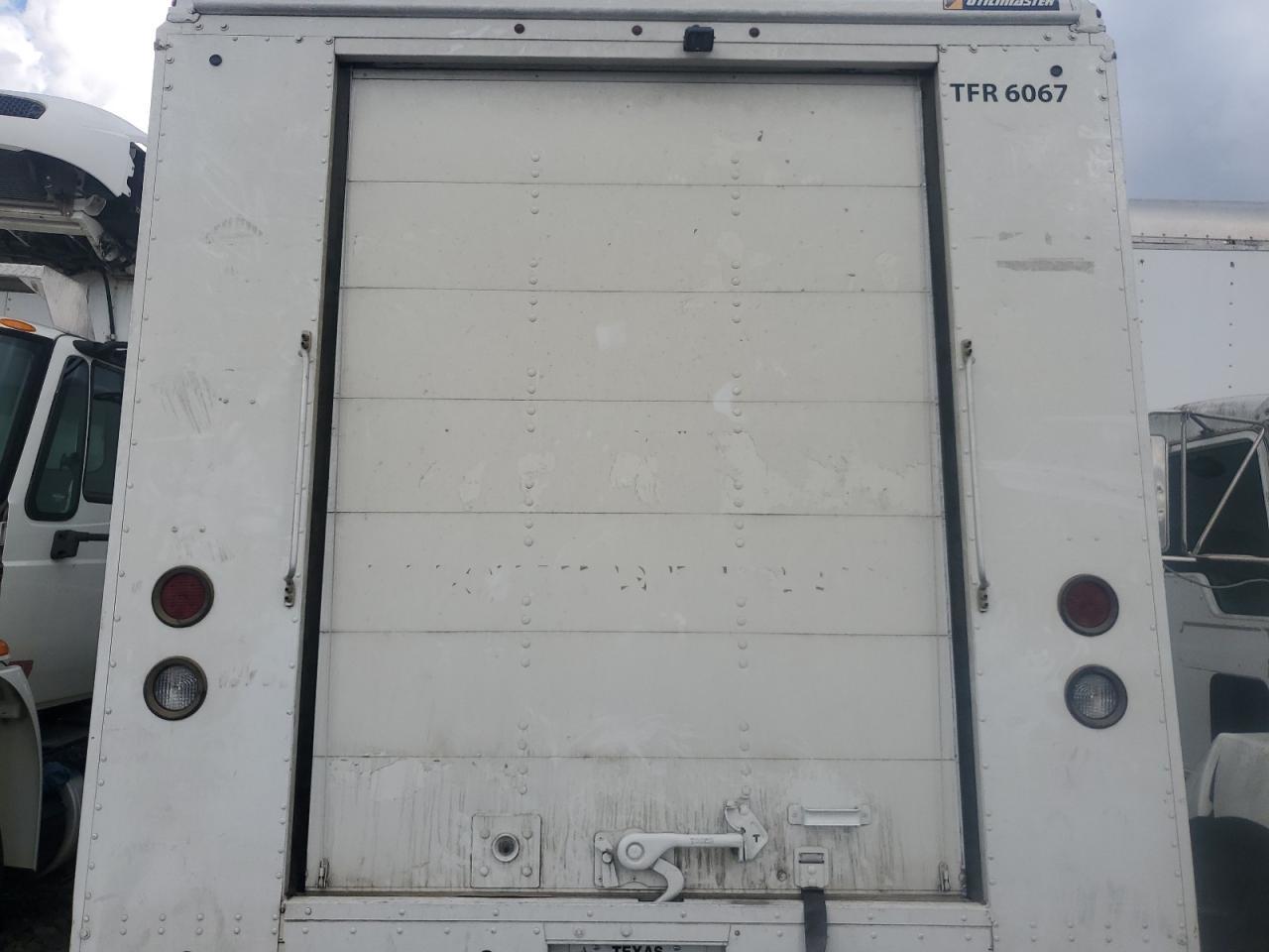 2022 Freightliner Chassis M Line WALK-IN Van
