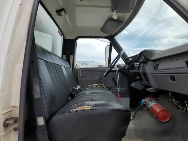 1998 Ford F700